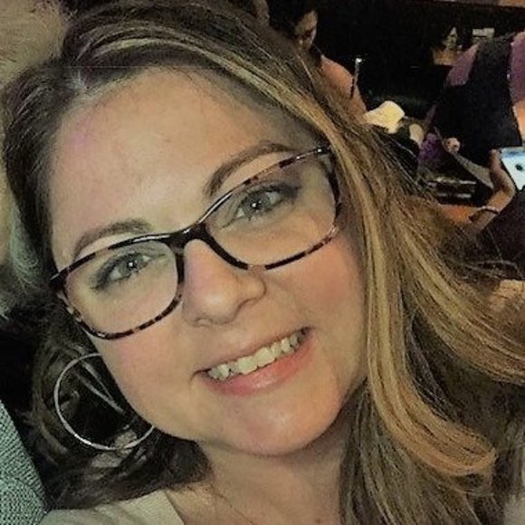 Meet your Posher, Susan - Picture 1 of 5